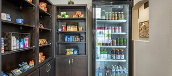 Best Western Plus Bay City Inn & Suites