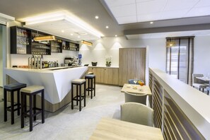 Bar (en el alojamiento)
