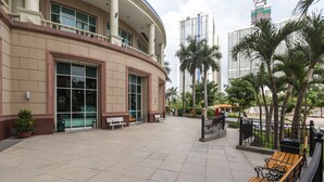 Ảnh chưa phân loại, 5 trong số 23 ảnh, nút