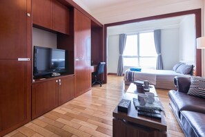 豪華開放式客房 | 書桌、熨斗/熨衣板、免費無線上網、床單