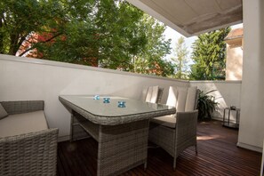 Comfort-Apartment, Mehrere Betten, Nichtraucher, Balkon (Top 3) | Blick auf den Garten