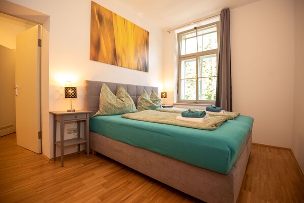 Comfort Apartment, Multiple Beds, Non Smoking, Balcony (Top 3) | 1 bedroom, individually decorated, individually furnished, desk - Appartements in Graz beim LKH (Graz)