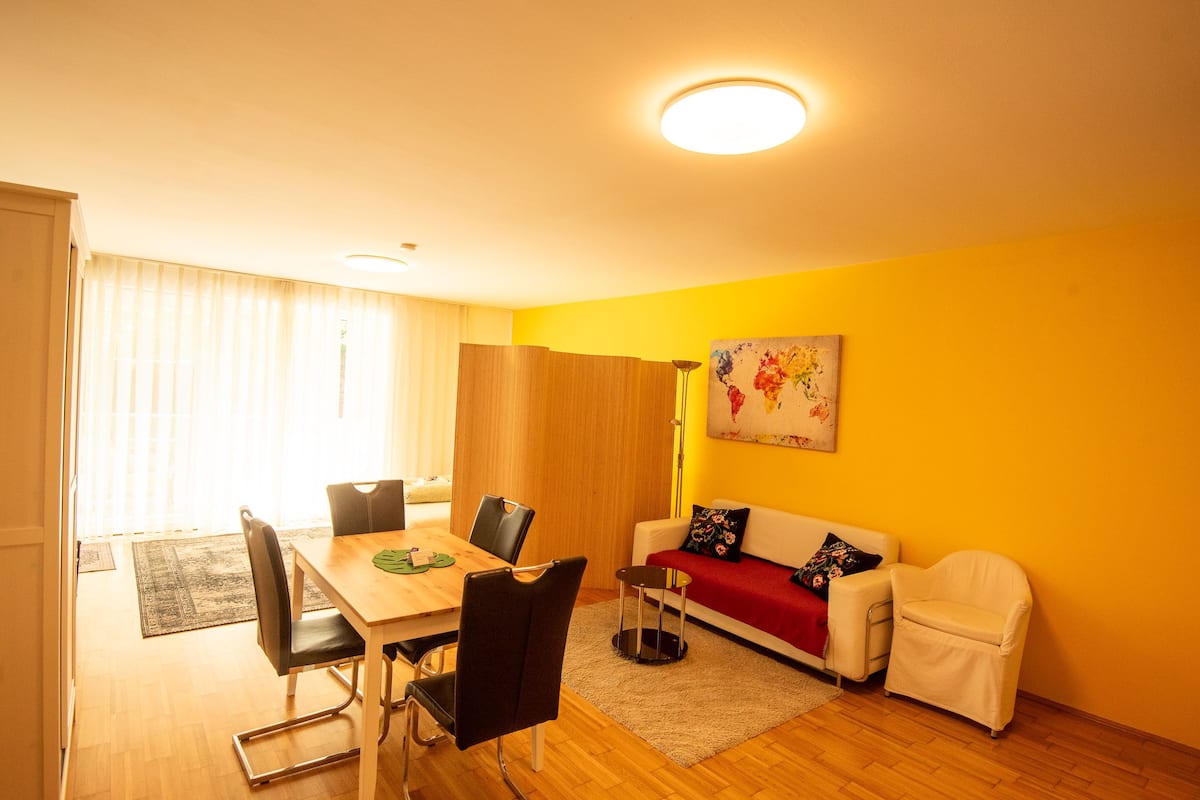 Apartemen Kota, 1 Tempat Tidur Double, Bebas Asap Rokok, balkon (Top 1) | 1 kamar tidur dan didekorasi berbeda-beda