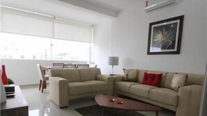 สแตนดาร์ดอพาร์ทเมนท์, 2 ห้องนอน | บริเวณนั่งเล่น