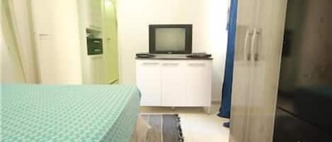 Standard Apartment, 1 Bedroom | 1 bedroom, iron/ironing board, free WiFi
