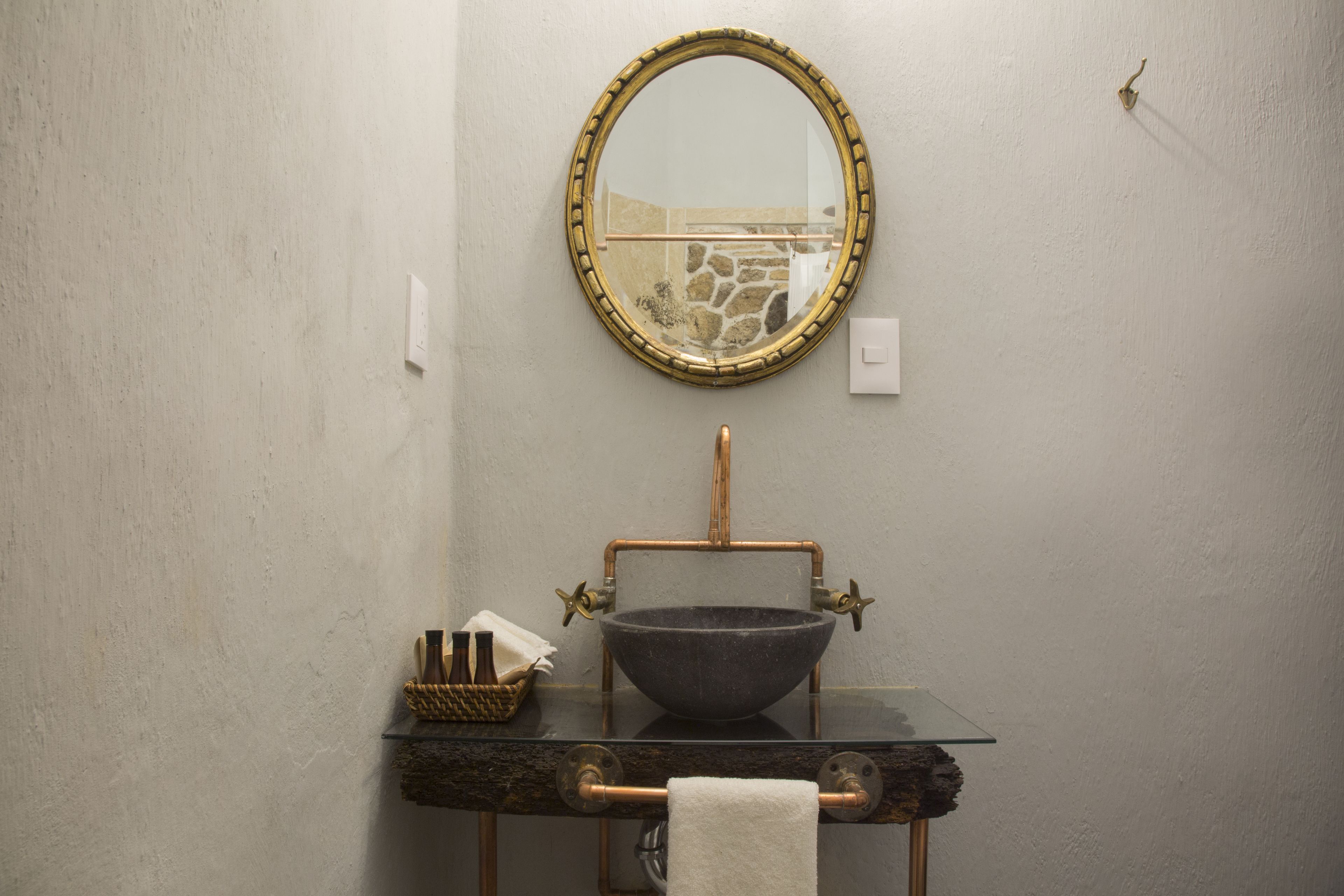 standard room, 1 queen bed | bathroom | shower, towels