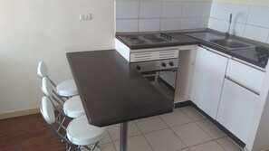 Comfort Apartment, 2 Bedrooms | Private kitchenette