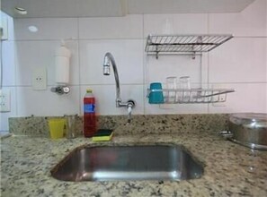 Standard-Apartment, 2 Schlafzimmer | Eigene Kochnische | Kühlschrank, Ofen, Kochgeschirr/Geschirr/Besteck