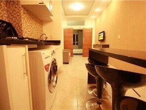 Standard Apartment, 1 Bedroom | Room amenity - GoHouse Domingos 403 (Rio de Janeiro)