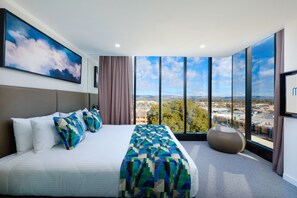 Hochwertige Bettwaren, Zimmersafe, Verdunkelungsvorhänge