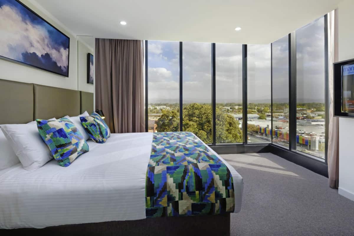 Suite | Literie de qualité supérieure, coffres-forts dans les chambres