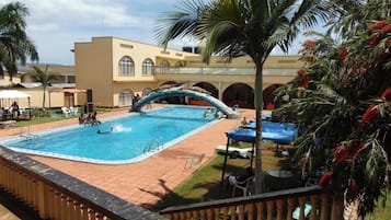 Alberca al aire libre