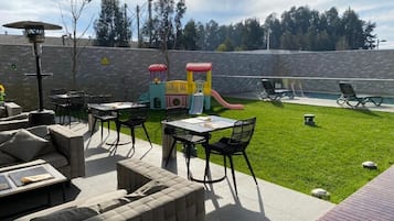 Area giochi per bambini (all'aperto)