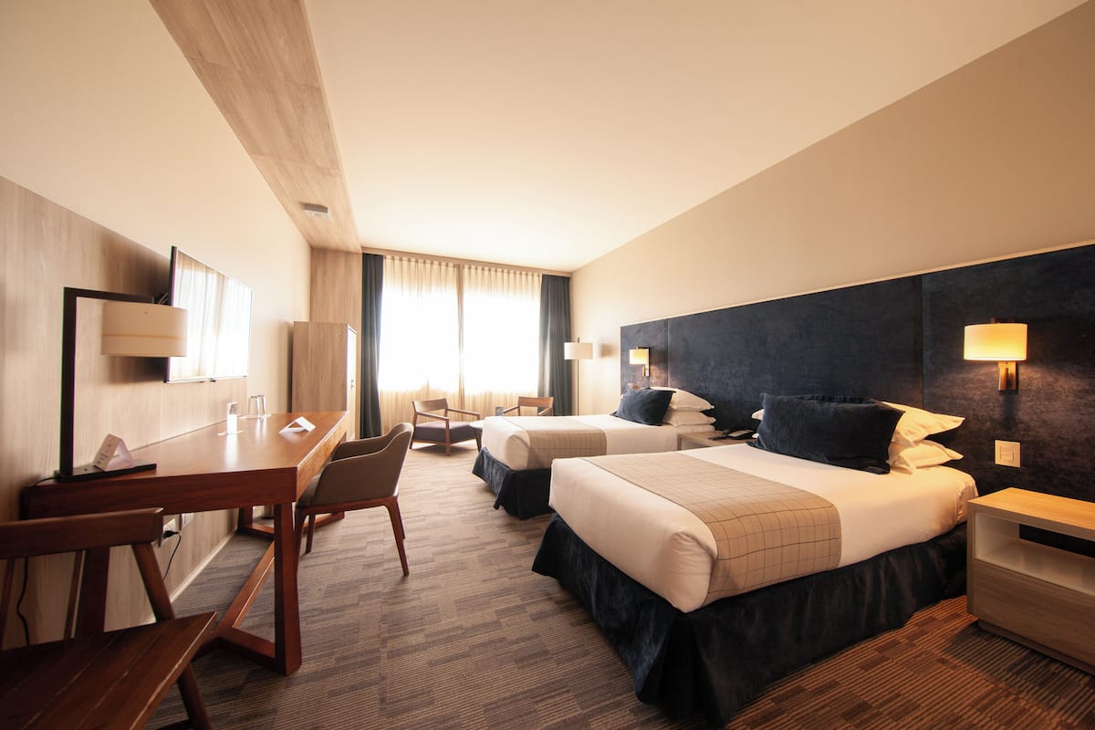 Business dubbelrum eller tvåbäddsrum | Duntäcken, Select Comfort-madrasser och minibar