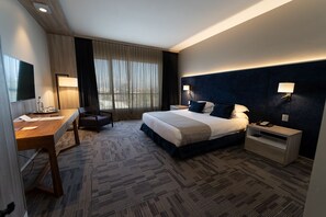 Business-rum | Duntäcken, Select Comfort-madrasser och minibar