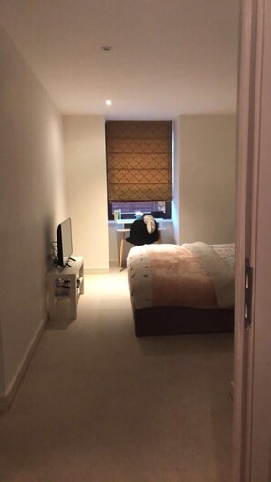 Doppelzimmer, mit Bad | Hochwertige Bettwaren, Zimmersafe, Schreibtisch, Bügeleisen/Bügelbrett