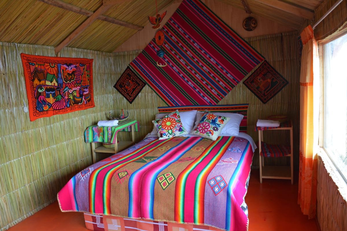 Premium bedding, free WiFi