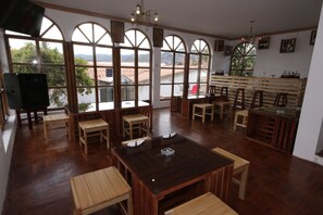 Bar (on property) - Marco Wasi - San Blas (Cusco)