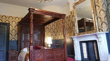 Premium bedding, rollaway beds, free WiFi