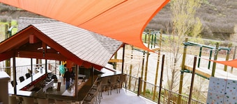 Glenwood Canyon Resort