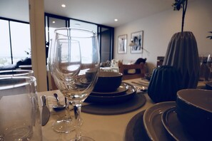 Room - Homely Apartments in Southbank (South Brisbane)