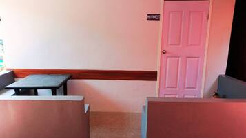 FAMILY ROOM | Terrace/patio