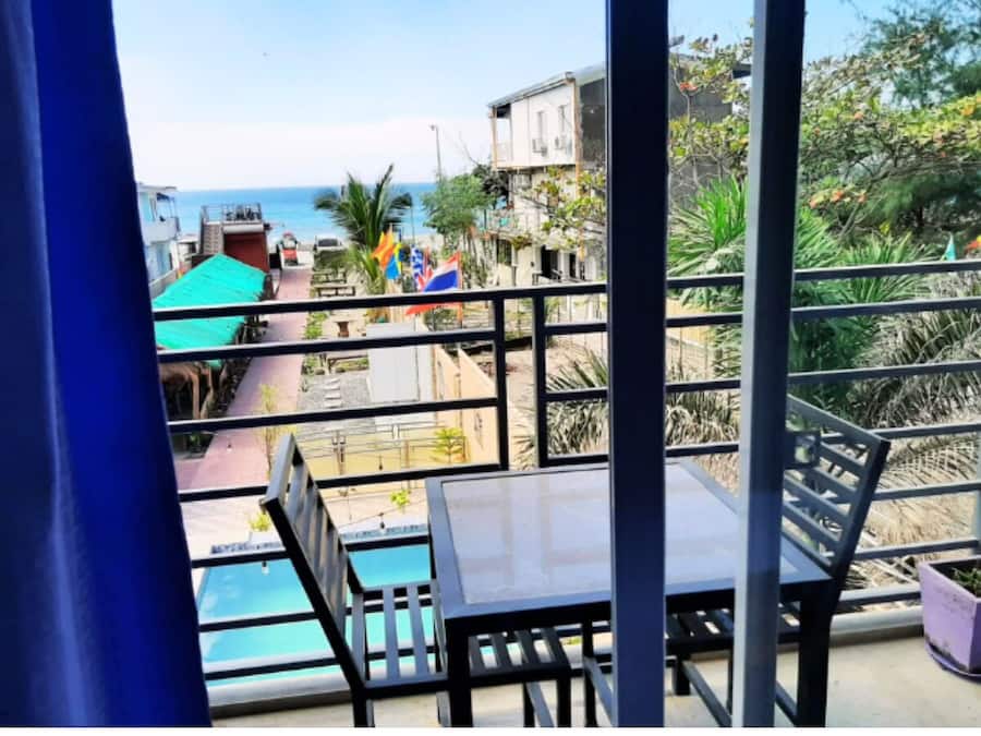 KING BEDROOM WITH BALCONY | Balcony view