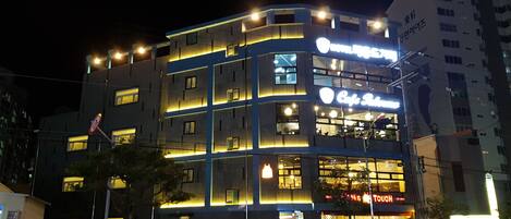 Front of property - evening/night