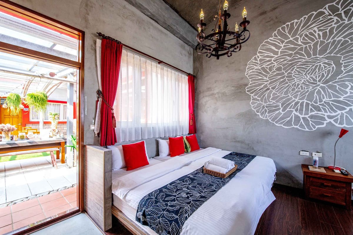 Tripla Comfort | 1 camera, tende oscuranti, Wi-Fi gratuito, lenzuola