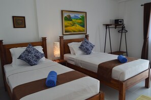 Free WiFi, bed sheets - Askara Guest House - Hostel (Ubud)