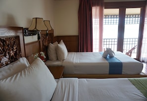 Deluxe kamer | Een minibar, verduisterende gordijnen, extra bedden (toeslag)
