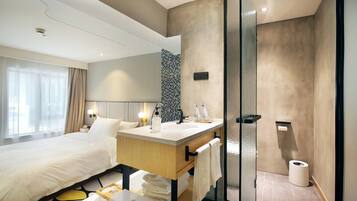 Premium bedding, down duvets, pillow-top beds, minibar