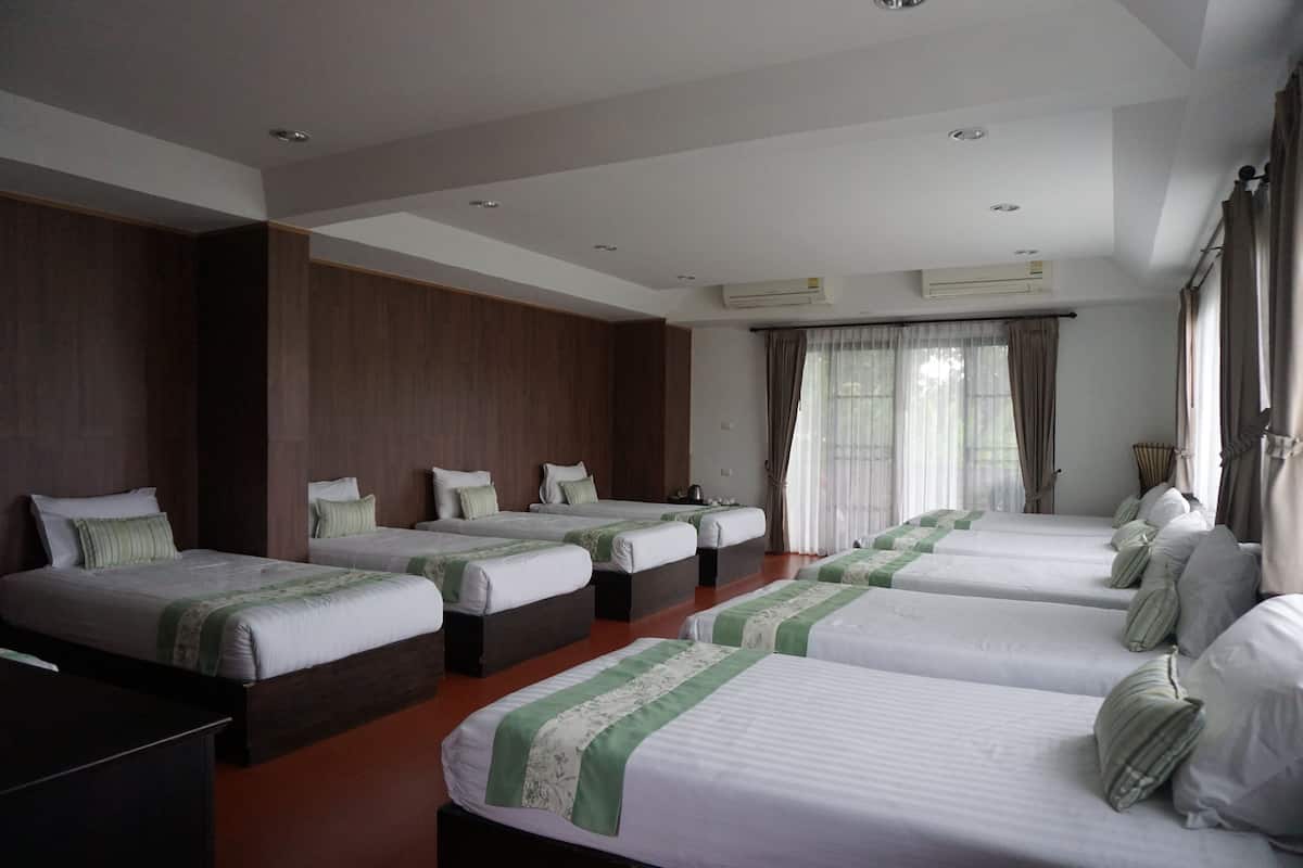 Superior kamer, balkon | Een minibar, gratis wifi