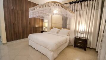 Family Villa, 5 Bedrooms | 5 bilik tidur, peralatan tempat tidur premium