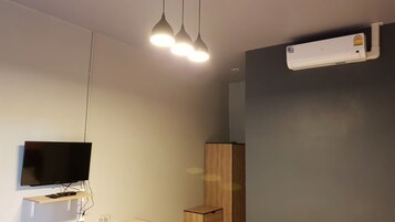 Habitación con 2 camas individuales, 2 camas individuales | Servicio de la habitación