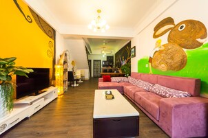 Sala de estar en el lobby