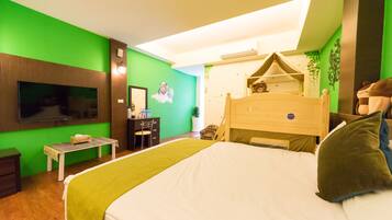 Basic Quadruple Room, 2 Double Beds, City View | Desk, rollaway beds, free WiFi, bed sheets
