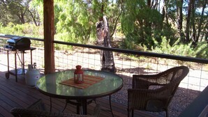 Cottage (Red Gum) | Hiên