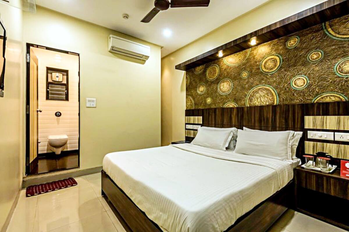 In-room safe, desk, rollaway beds, free WiFi