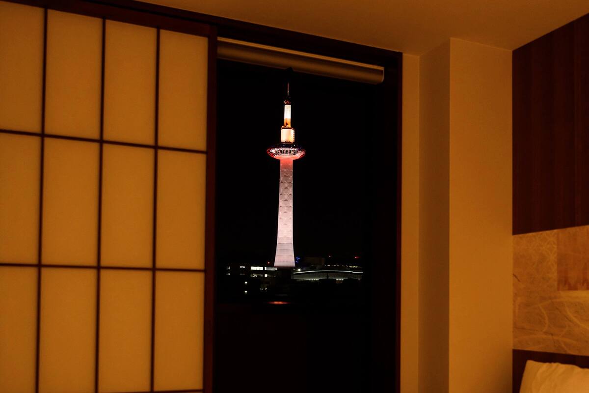 Tomannsrom – premium (Kyoto Tower View) | Utsikt fra rommet
