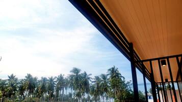 Pemandangan dari hartanah