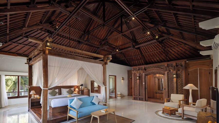 Tapa Tepi Kali Canggu by Pramana