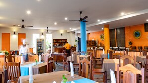 Lunch and dinner served - eOcambo Residence (Siem Reap)