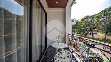 Two-Bedroom Suite | Terraço/pátio