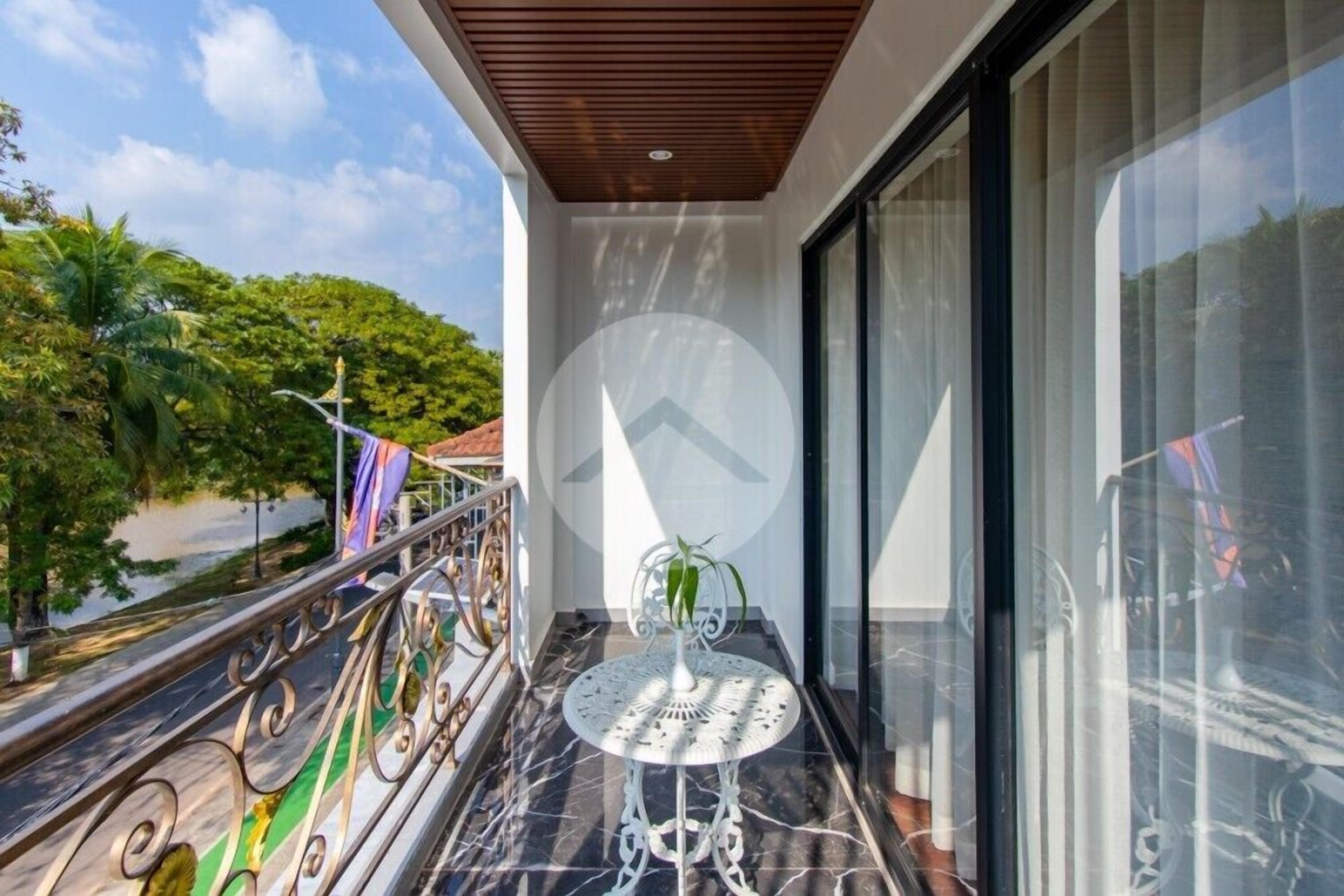 Two-Bedroom Suite | Terrace/patio