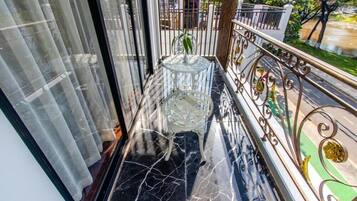 Two-Bedroom Suite | Terrace/patio