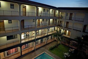 Property grounds - Ivys Hotel (Kampala)