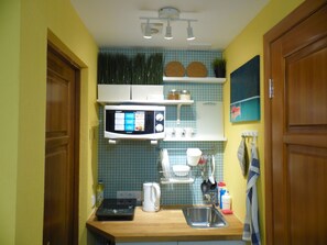 스튜��디오, 간이주방 | 전용 주방 | 냉장고, 전자레인지, 커피/티 메이커