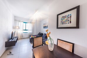 Appartement Confort, 2 chambres | Aire de séjour | Téléviseur à écran plat