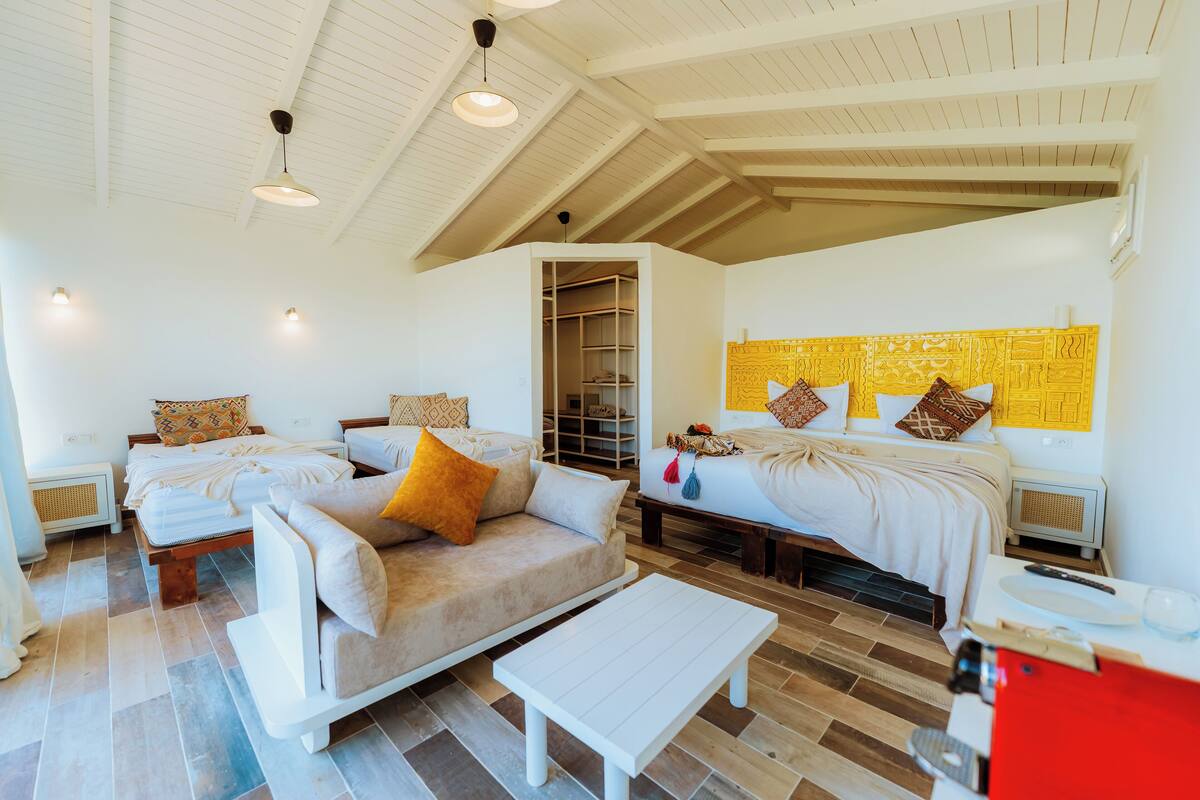 Bungalow (Quadruple)